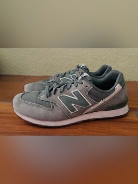 New Balance 996 D in Sedona Sage Green Tennis Shoes Size: 7